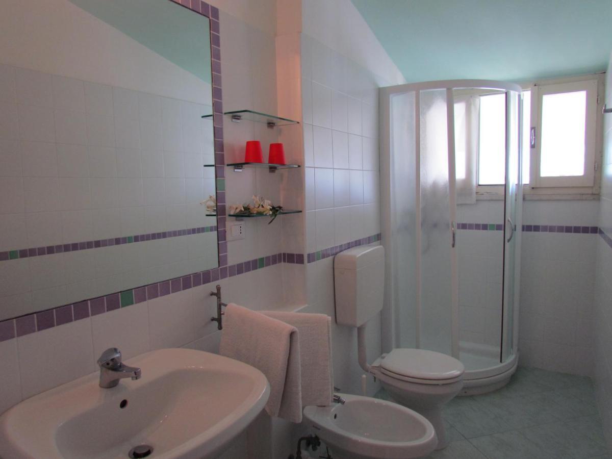Appartamento Colorful Attic With Large Terrace - Beahost Bibione Esterno foto